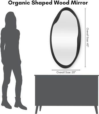 Miroir en bois en noir en forme organique de Noël pour salle de bain