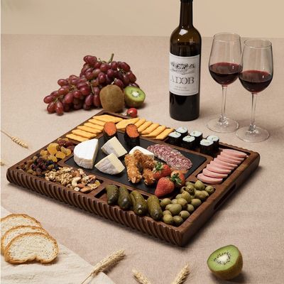 Servez votre fromage avec style avec notre ensemble de couverts en ardoise à double face et en acier inoxydable