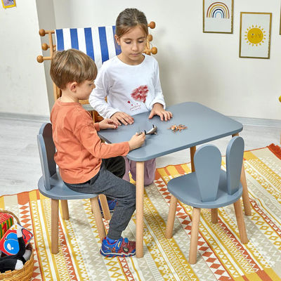 Logo personnalisé Table et chaises en bois pour enfants avec activité Montessori de design moderne