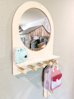 Montessori étagère enfant miroir pour les enfants Entrée et soins personnels dans la salle de bain de l'hôtel