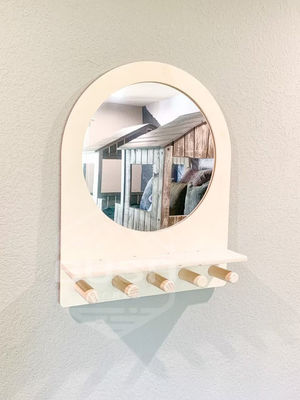 Montessori étagère enfant miroir pour les enfants Entrée et soins personnels dans la salle de bain de l'hôtel