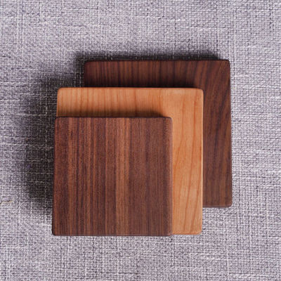 Logo personnalisé Acceptable Walnut Cherry Wood Coaster pour un style de conception minimaliste écologique