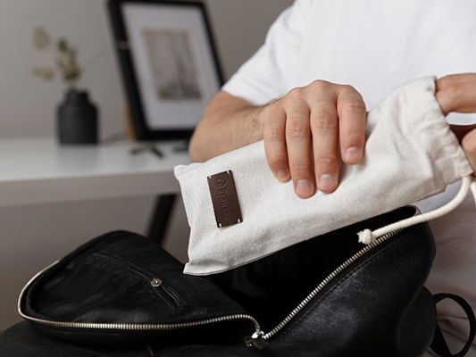 Logo Personnalisé Logo Acceptable Portefeuille en bois verni pour bureau