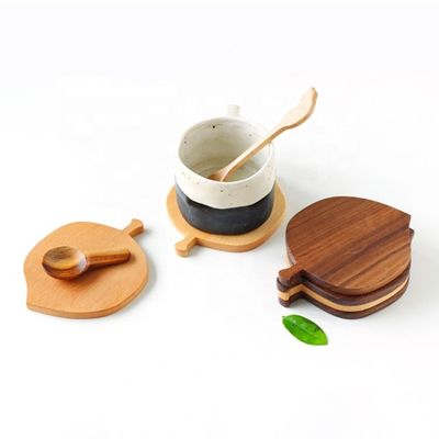 Des sous-vêtements en bois de noyer en forme de feuille de hêtre écologique pour les boissons chaudes