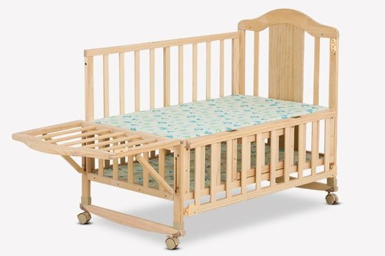 Cadeau artisanal industriel en bois massif berceau pour enfants convertible lit de bébé