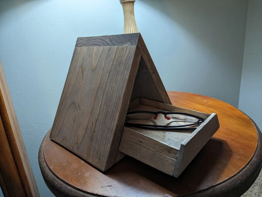 Porte-livres en bois carré pour chambre à coucher, porte-livres en bois triangulaire
