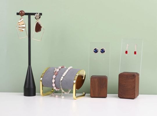 Petits porte-oreilles La solution parfaite pour organiser votre collection de bijoux