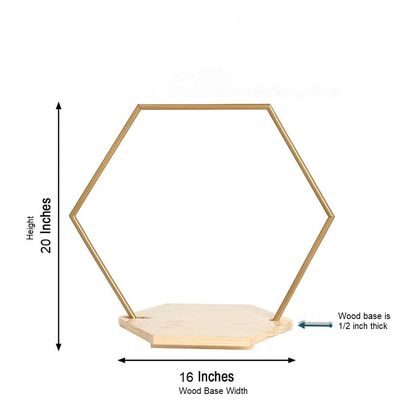 Stand de gâteau en bois hexagonal personnalisé avec cadre métallique Bambou et noix à prix réduit