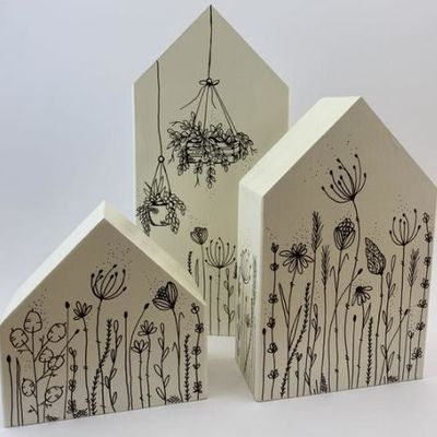 Décoration de maisons en bois miniatures Formes d'artisanat en bois inachevées pour les cadeaux à la maison