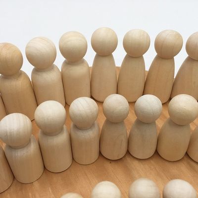 Petite poupée en bois non peinte jouet de bricolage pour artisanat et sculpture