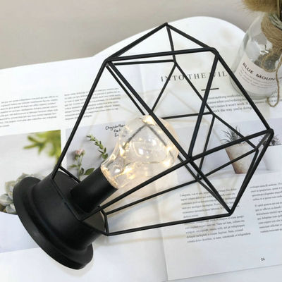 Charge d'échantillon gratuite Logo personnalisé fil métallique lampe de table LED lanterne avec tube en verre et ampoule LED