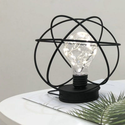 Charge d'échantillon gratuite Logo personnalisé fil métallique lampe de table LED lanterne avec tube en verre et ampoule LED