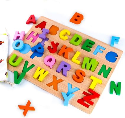 Des échantillons gratuits d'alphabet en bois et de puzzles numériques pour le développement de l'éducation