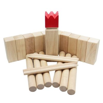 Amenez vos activités de plein air au niveau supérieur avec le jeu de jeu Hardwood Kubb Yard