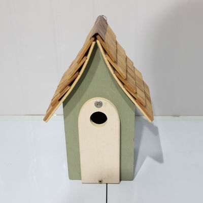 Maison d'oiseaux en bois à motif solide étanche au vent avec décor de jardin peint en couleur personnalisée