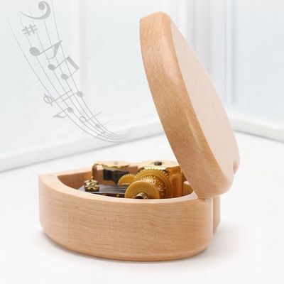 Logo personnalisé Conception acceptable Boîte à musique en bois pour Noël Mini boîte à manivelle