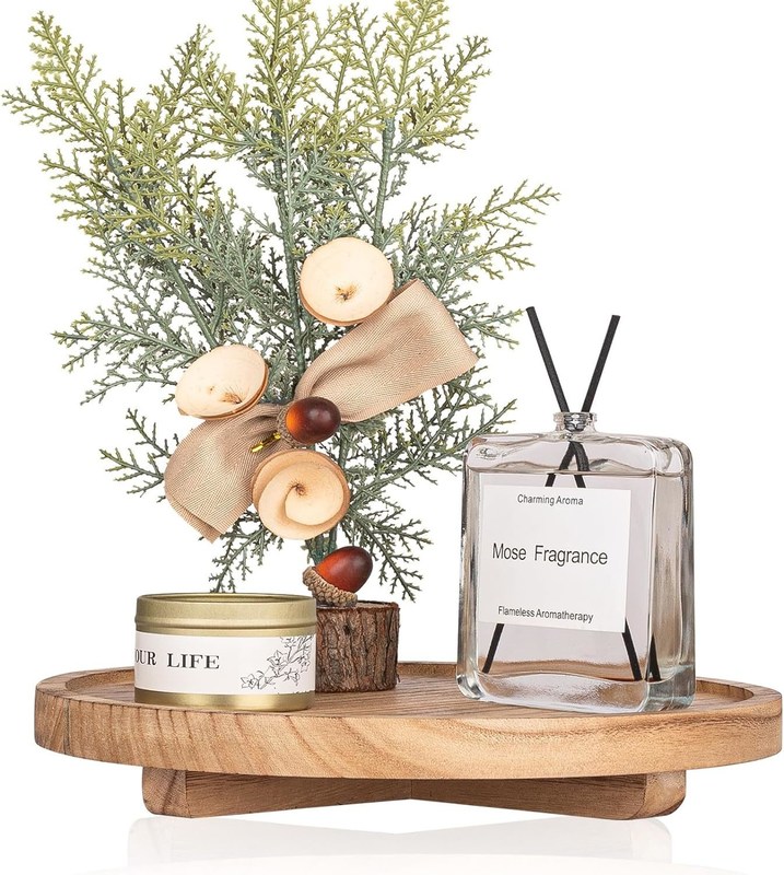 Petit plateau en bois piédestal pour le support de plateau en bois décoratif dans la cuisine