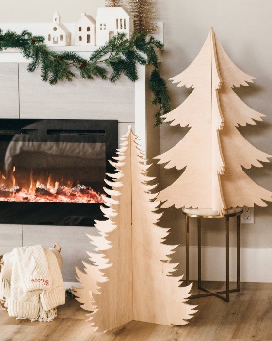 Avantages de grande quantité 202407 Décoration de Noël Arbres en bois personnalisés