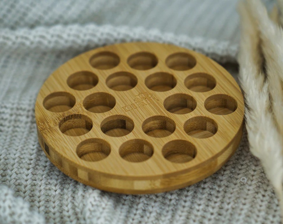 Étagère en bois fonctionnelle pour le stockage efficace des bouteilles d'huile en forme de cercle