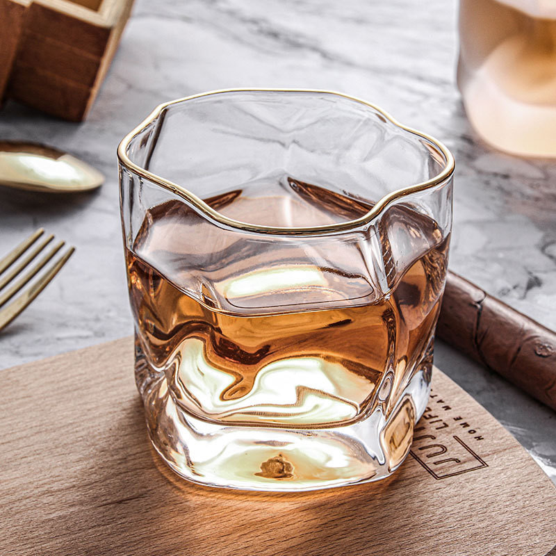 Coupe de verre à bar en verre de café glacé multicolore avec logo personnalisé acceptable et durable