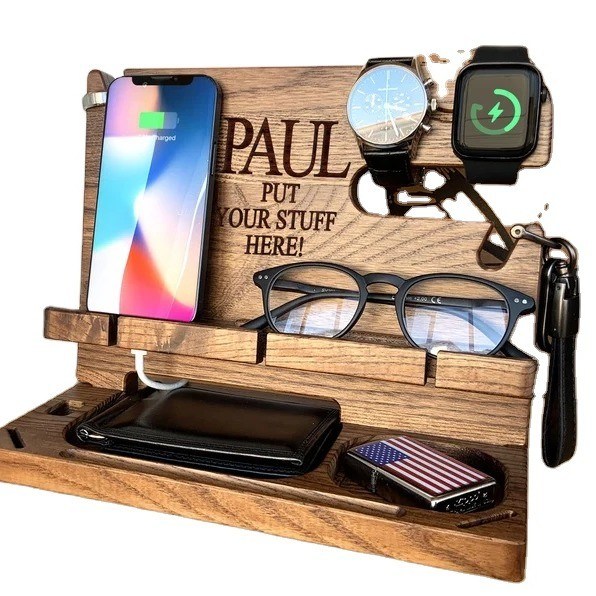 Station d'accueil en bois imprimée à écran de soie pour portefeuille de téléphone et clé idéal pour homme