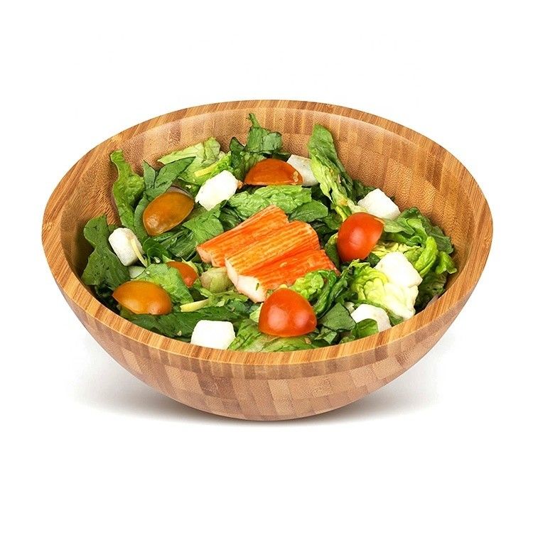 Un design minimaliste, une salade en bambou, durable et réutilisable pour une cuisine écologique