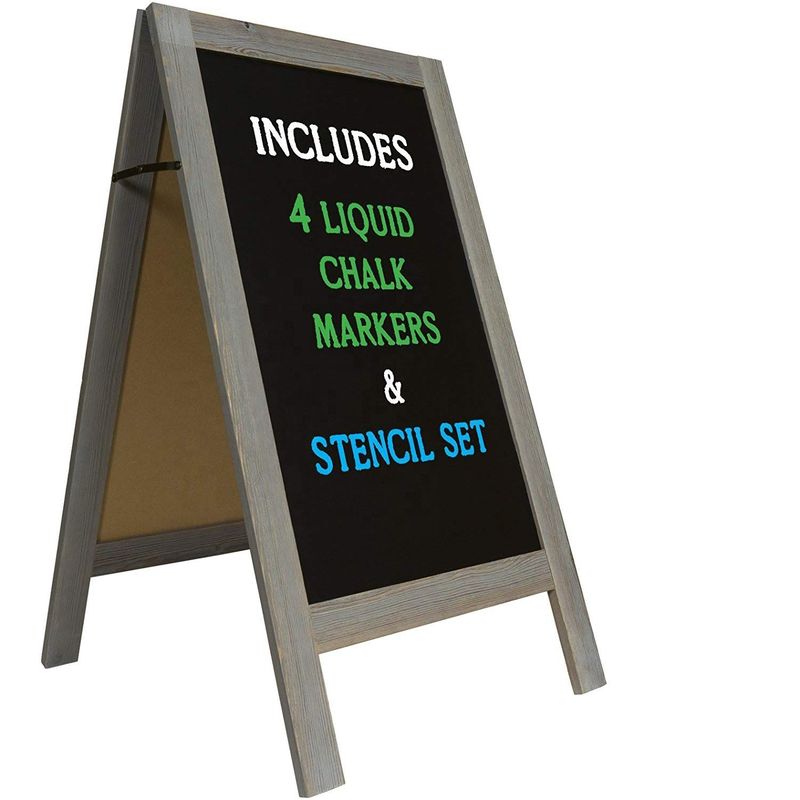 Tableau noir pour restaurant café en bois de couleur claire au style mini simple utile